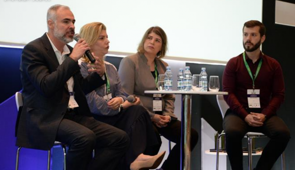 Painel com os Fornecedores
