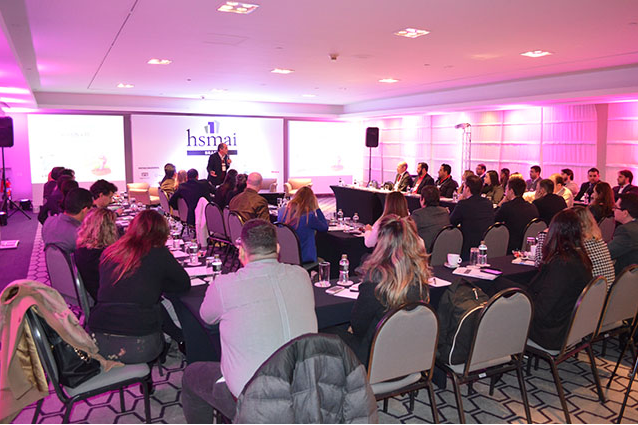 Debate do papel do gestor de vendas encerra a Sales Conference da HSMAI