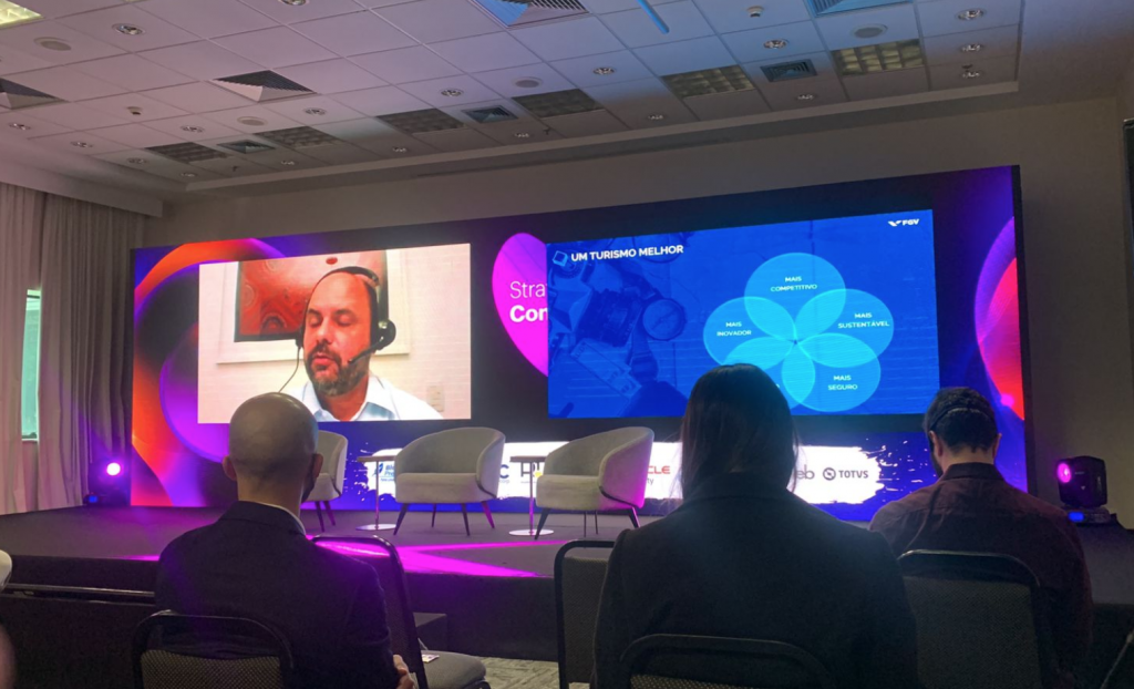 Palestra sobre Tendências do Turismo